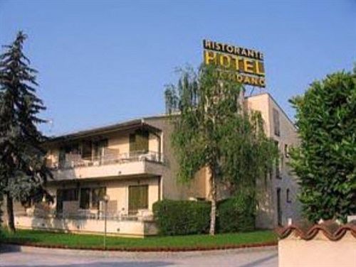 Hotel Ristorante Giordano Cavernago Экстерьер фото