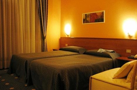 Hotel Ristorante Giordano Cavernago Номер фото